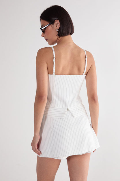 https://mediahub.prettylittlething.com/bgg26877_white_xl_3