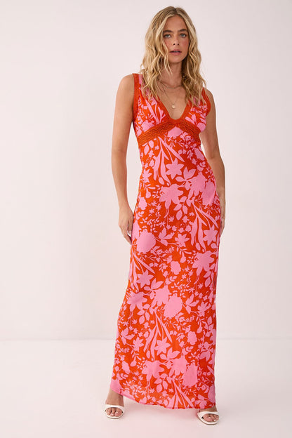 https://mediahub.prettylittlething.com/bgg26926_red_xl