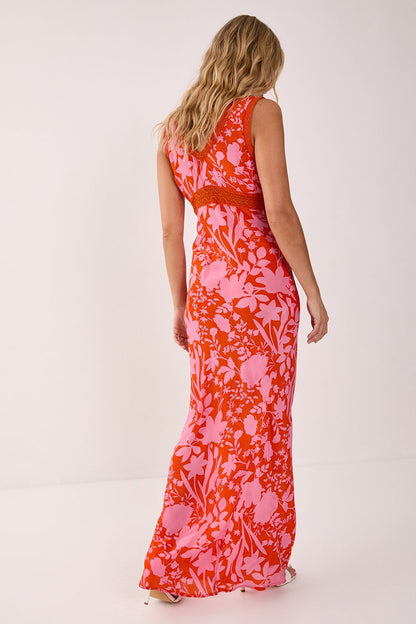 https://mediahub.prettylittlething.com/bgg26926_red_xl_2