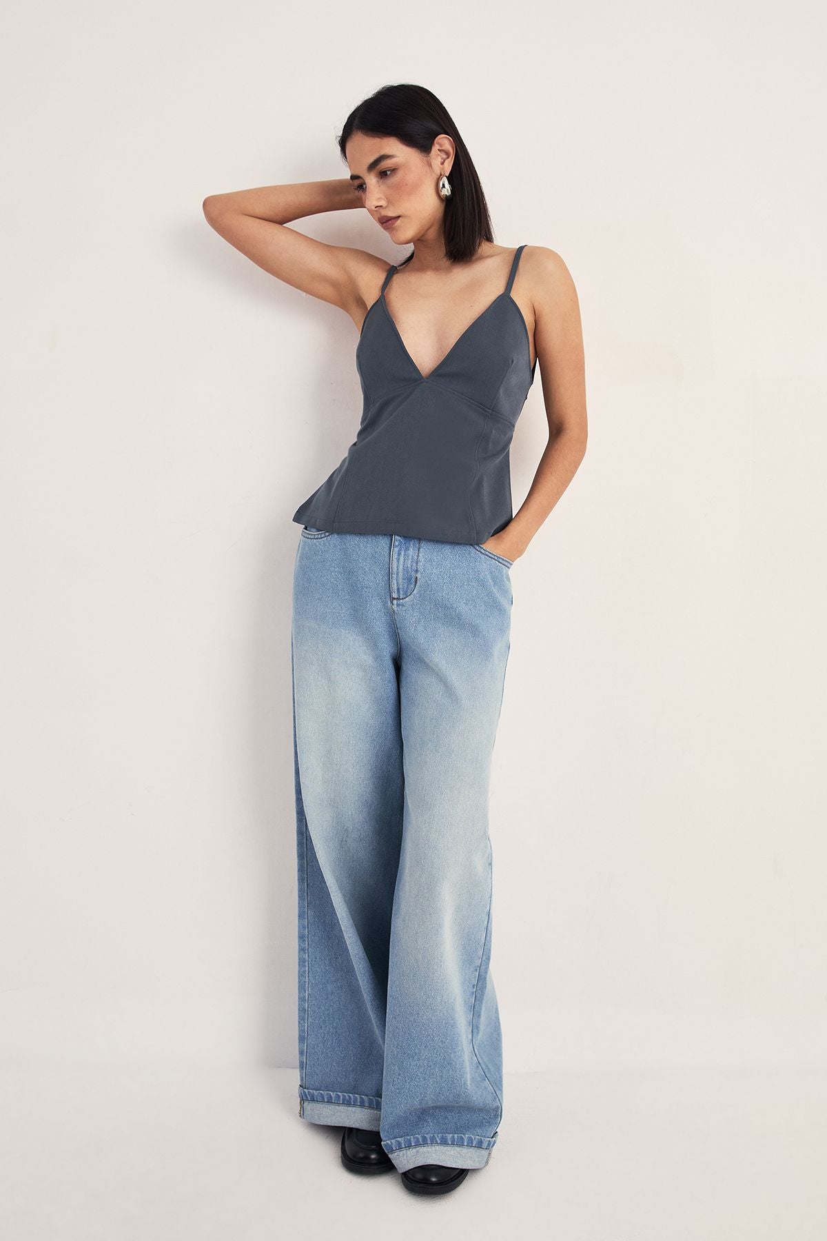 https://mediahub.prettylittlething.com/bgg27005_grey_xl_1