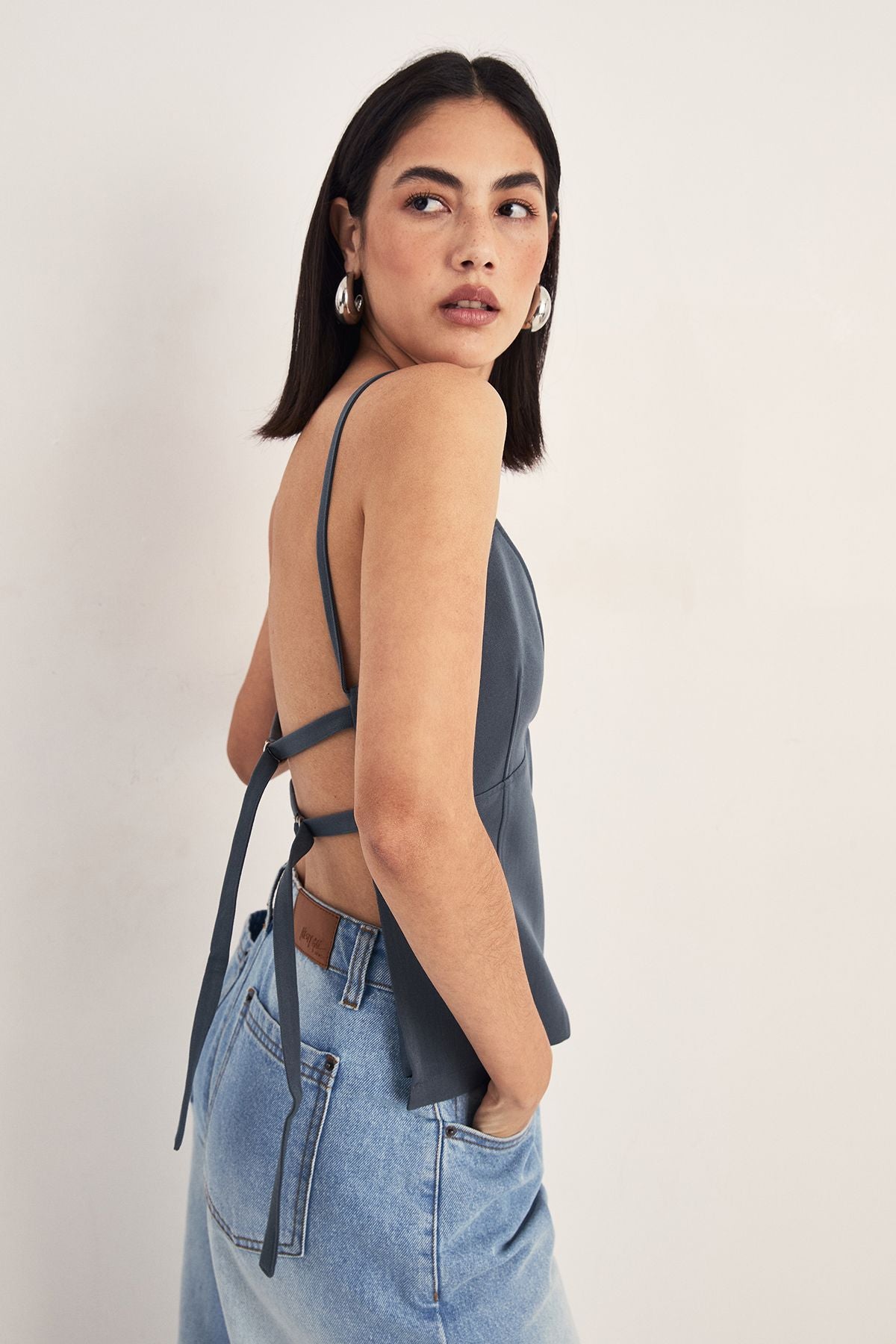 https://mediahub.prettylittlething.com/bgg27005_grey_xl_2