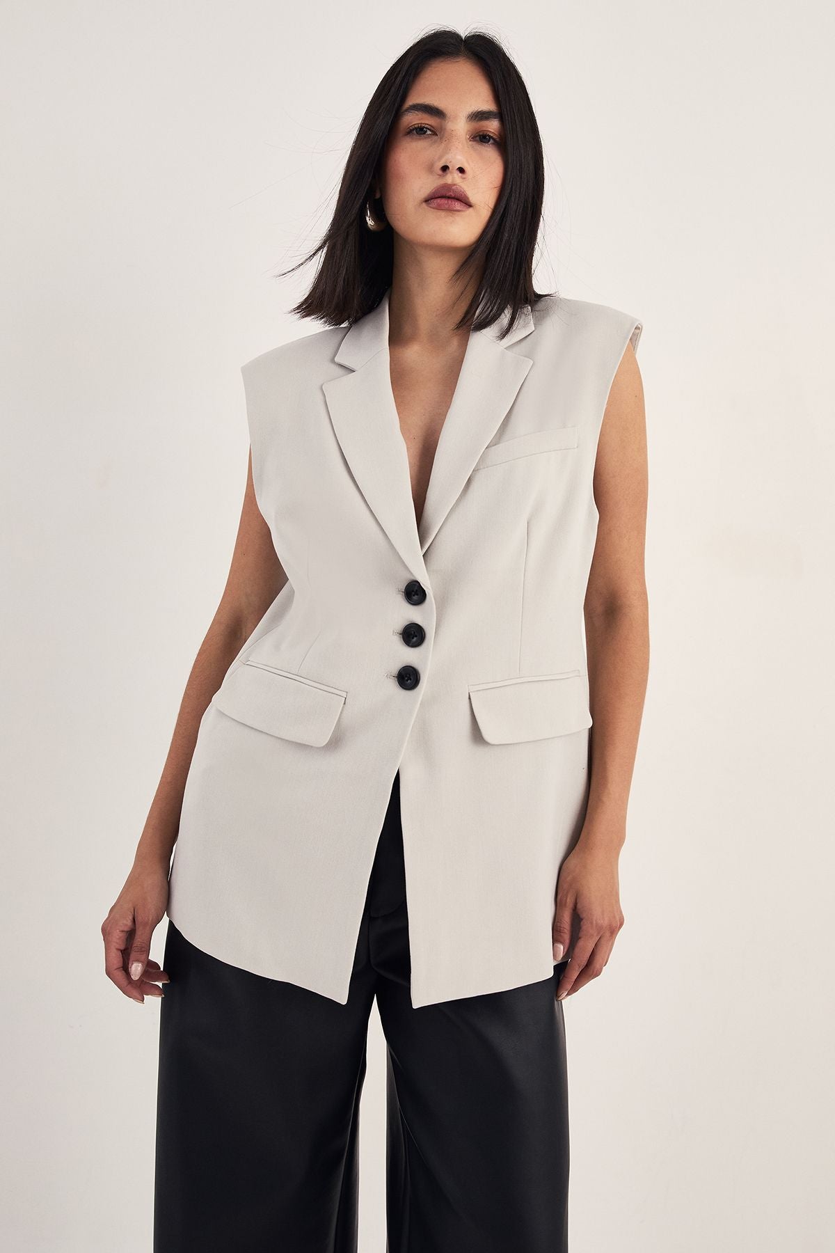 https://mediahub.prettylittlething.com/bgg27018_ecru_xl_1
