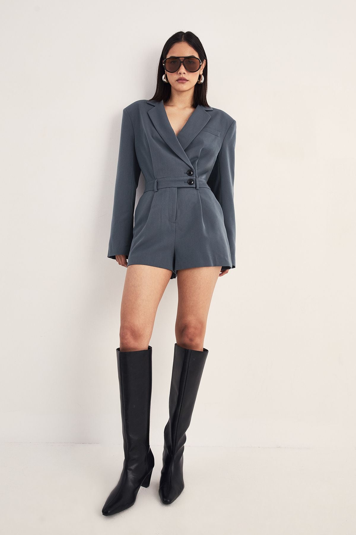 https://mediahub.prettylittlething.com/bgg27021_grey_xl
