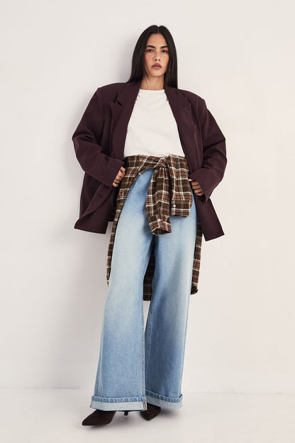 https://mediahub.prettylittlething.com/bgg27022_chocolate_xl_2