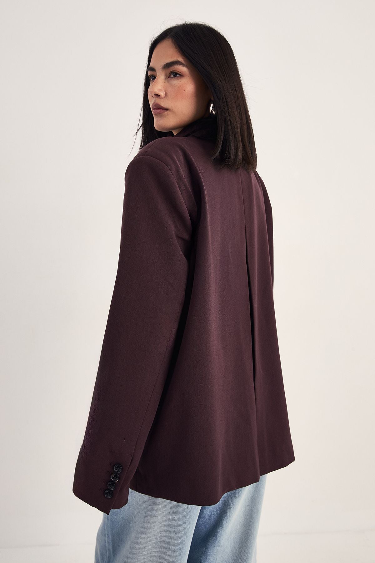 https://mediahub.prettylittlething.com/bgg27022_chocolate_xl_3