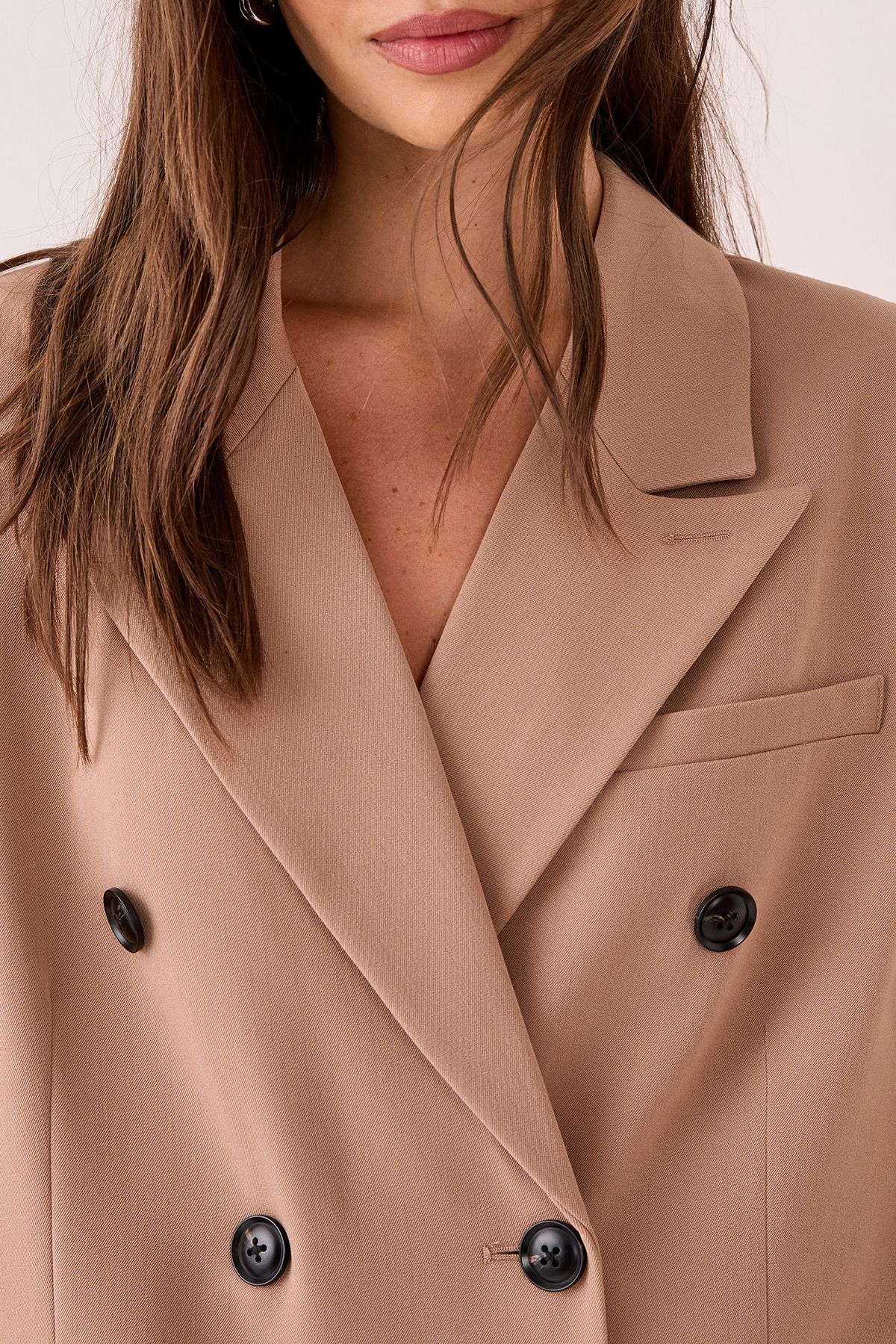 https://mediahub.prettylittlething.com/bgg27022_taupe_xl_4