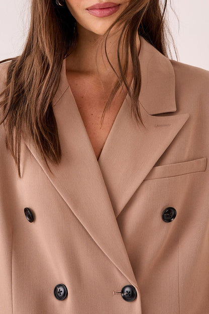 https://mediahub.prettylittlething.com/bgg27022_taupe_xl_4