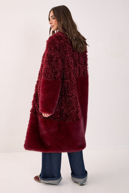 https://mediahub.prettylittlething.com/bgg27088_burgundy_xl_2