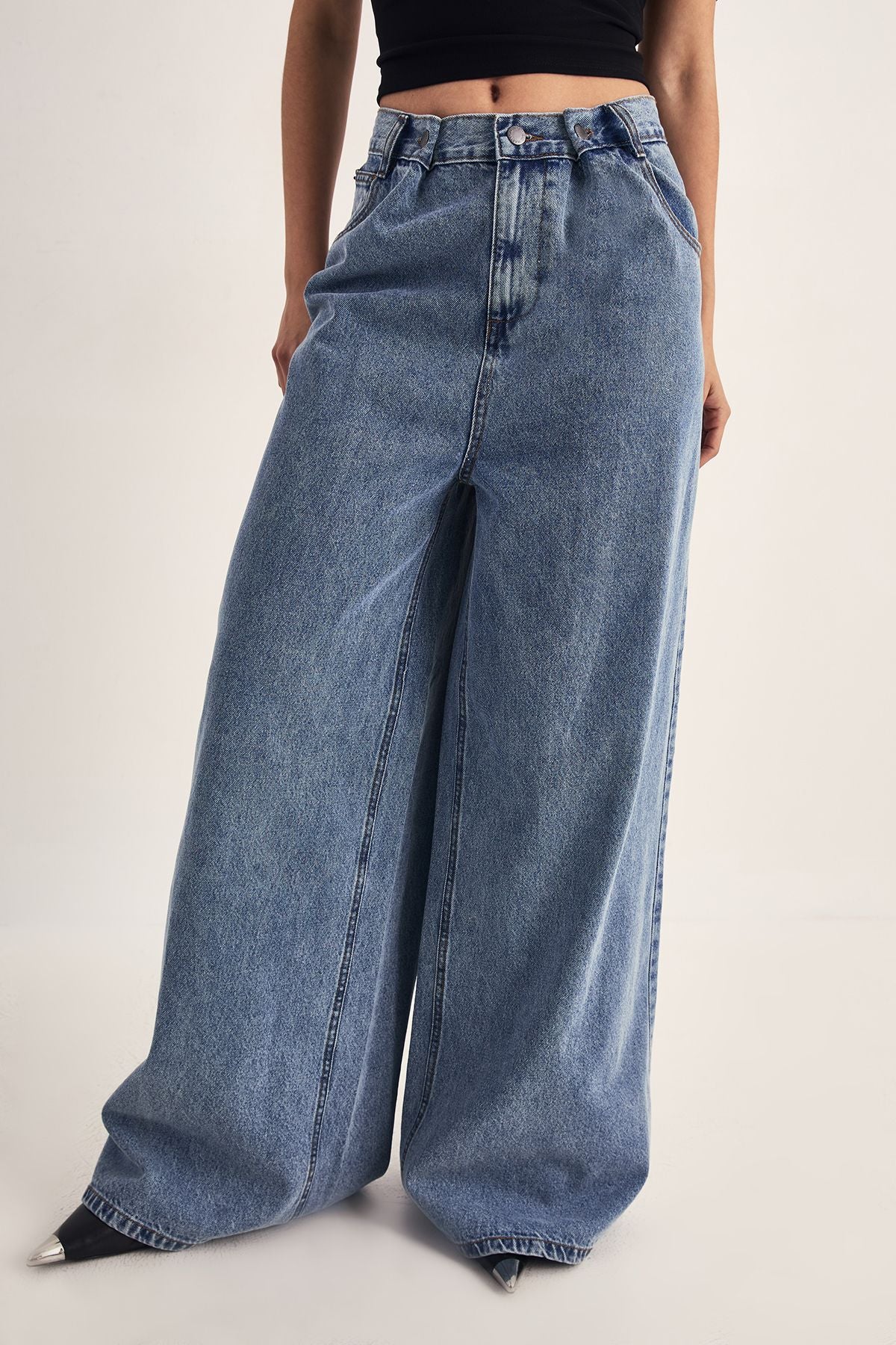 https://mediahub.prettylittlething.com/bgg27136_vintage%20blue_xl_1