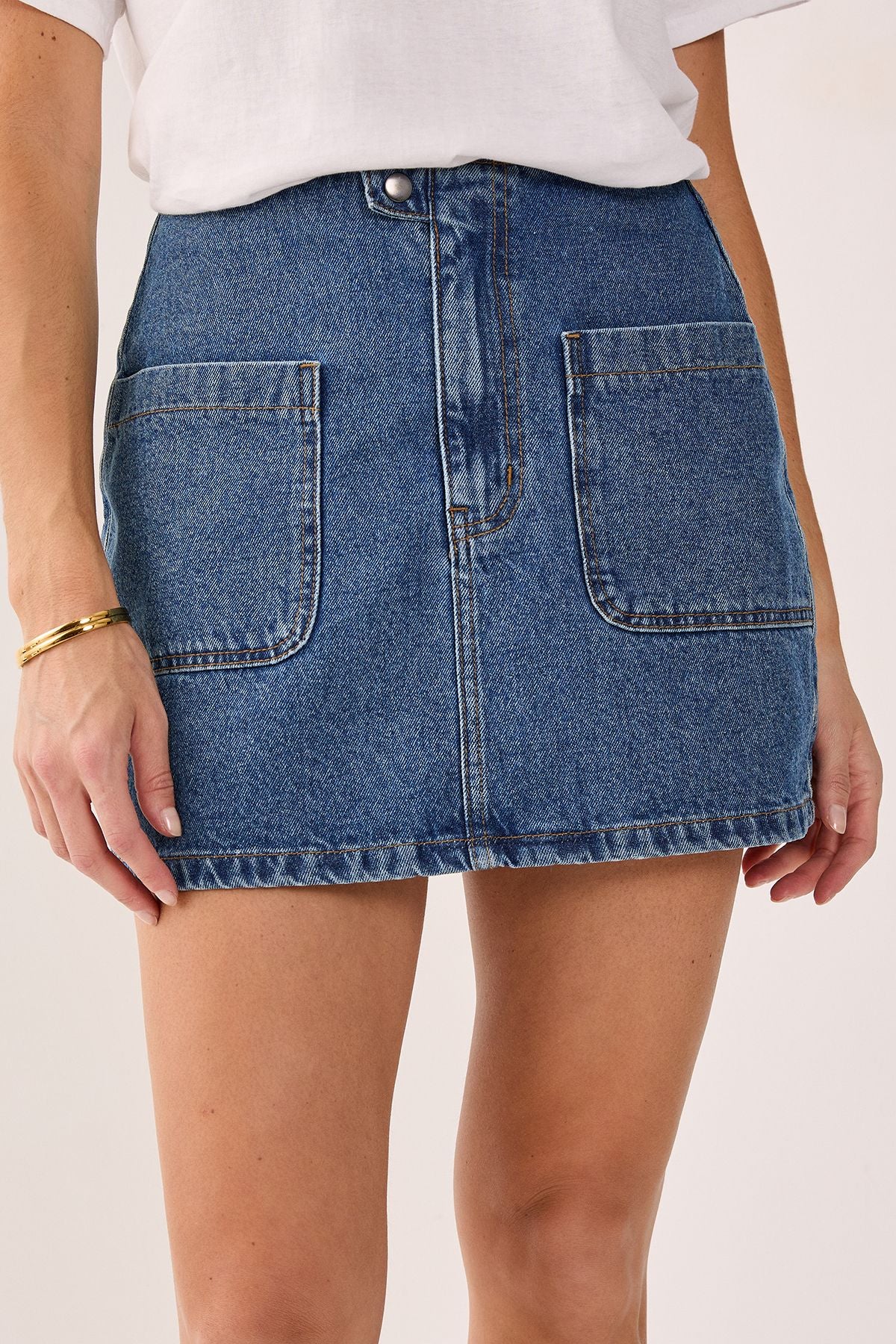https://mediahub.prettylittlething.com/bgg27138_authentic%20midwash_xl_1
