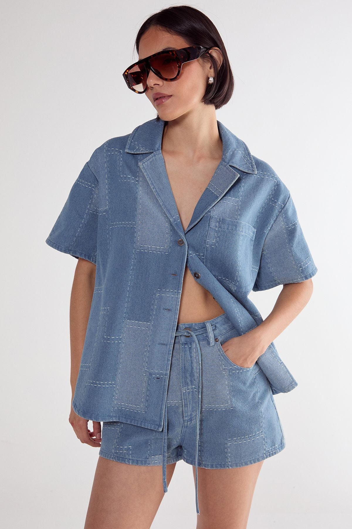 https://mediahub.prettylittlething.com/bgg27152_mid%20blue_xl_1