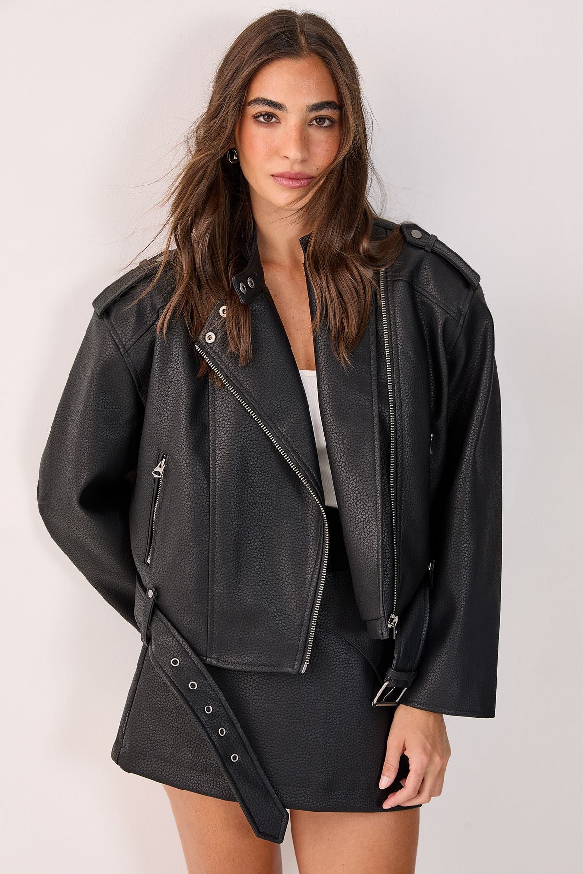 https://mediahub.prettylittlething.com/bgg27252_black_xl