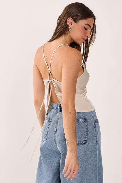 https://mediahub.prettylittlething.com/bgg27261_beige_xl