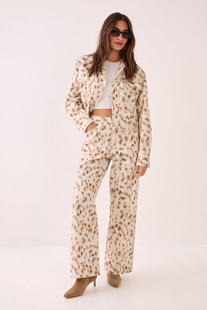 https://mediahub.prettylittlething.com/bgg27286_cream_xl_1
