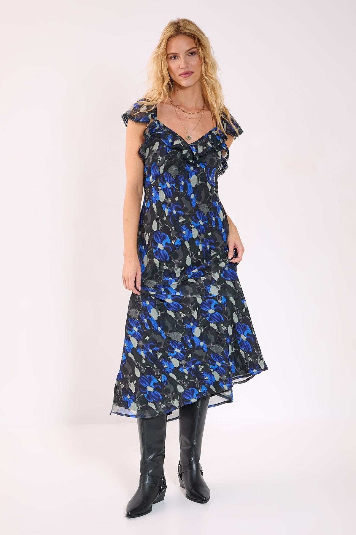 https://mediahub.prettylittlething.com/bgg27311_blue_xl