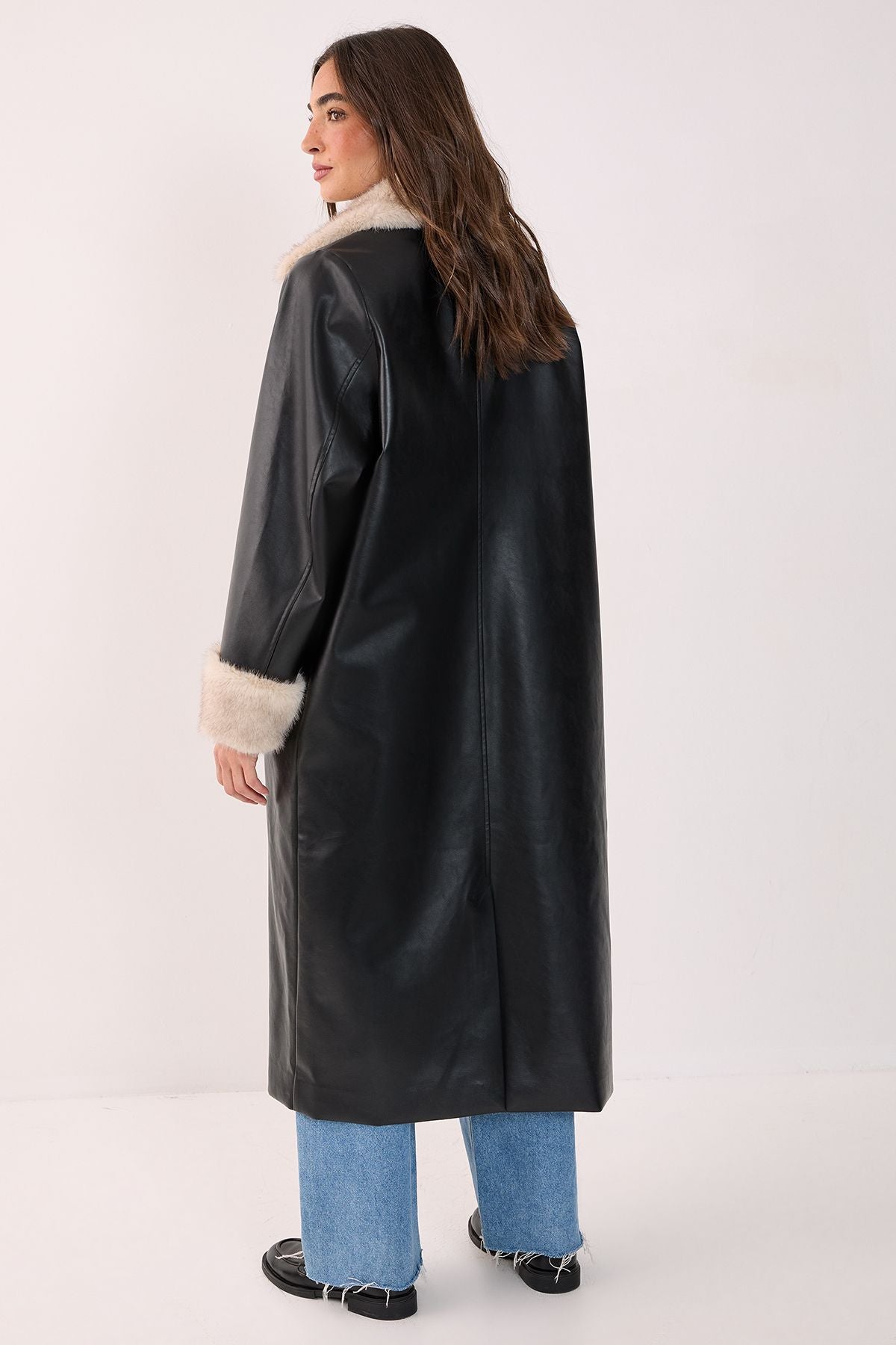 https://mediahub.prettylittlething.com/bgg27317_black_xl_2