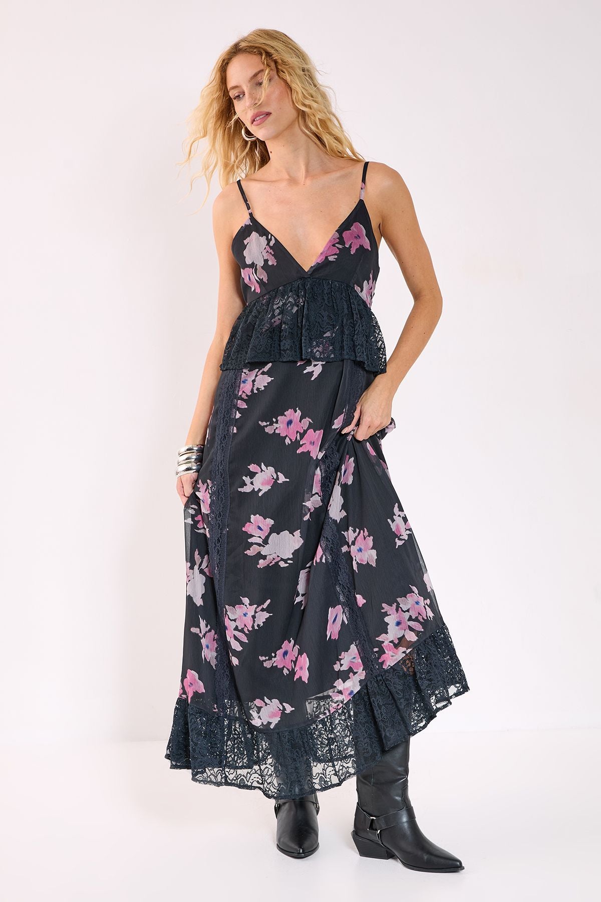 https://mediahub.prettylittlething.com/bgg27336_black_xl
