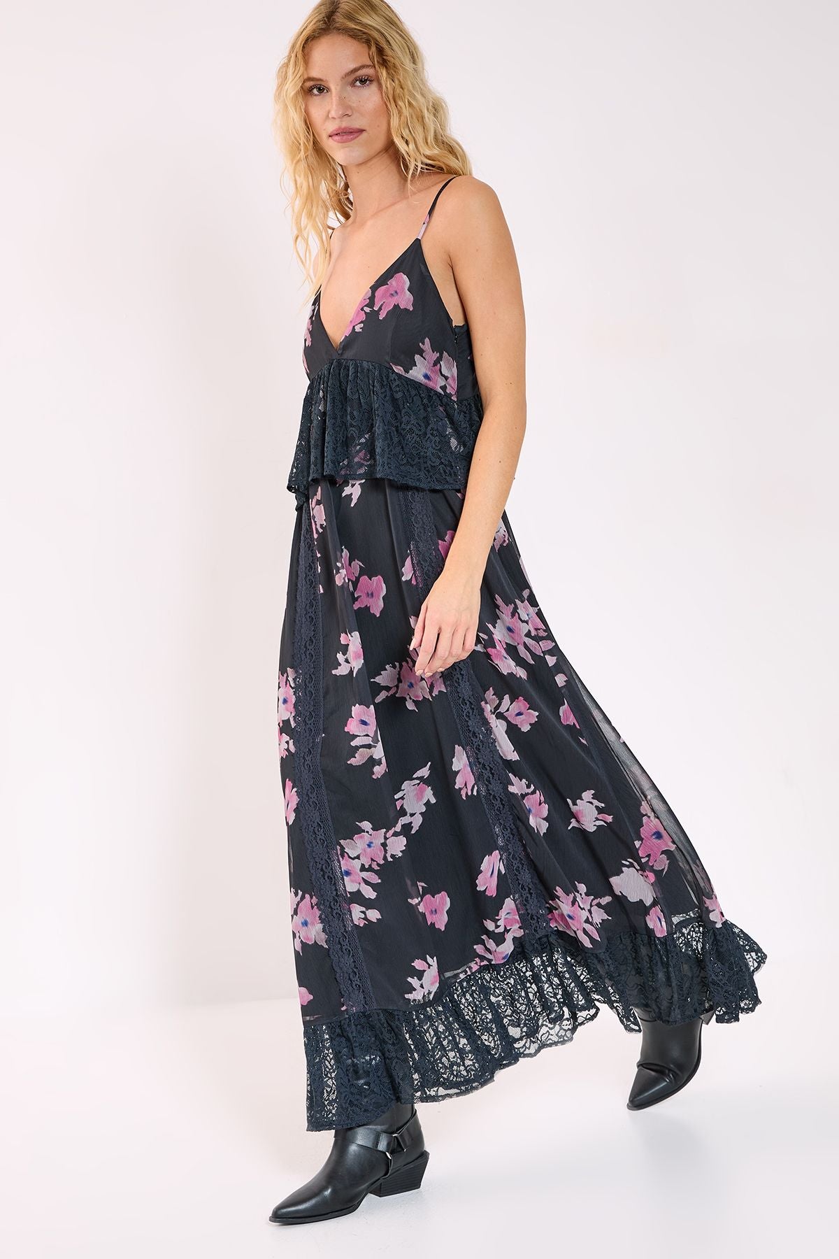 https://mediahub.prettylittlething.com/bgg27336_black_xl_2
