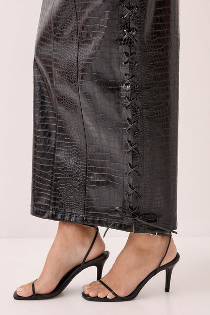 https://mediahub.prettylittlething.com/bgg27361_black_xl_2