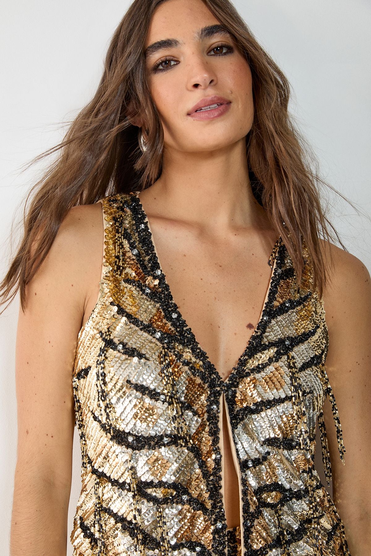 https://mediahub.prettylittlething.com/bgg27382_gold_xl_2