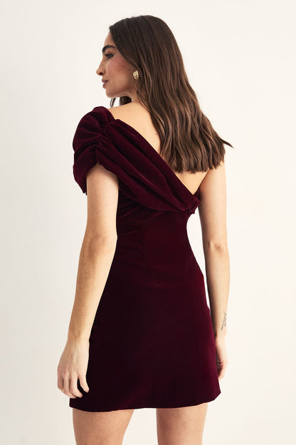https://mediahub.prettylittlething.com/bgg27460_wine_xl_3
