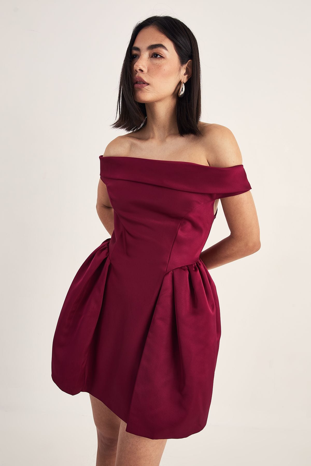 https://mediahub.prettylittlething.com/bgg27475_dark%20red_xl