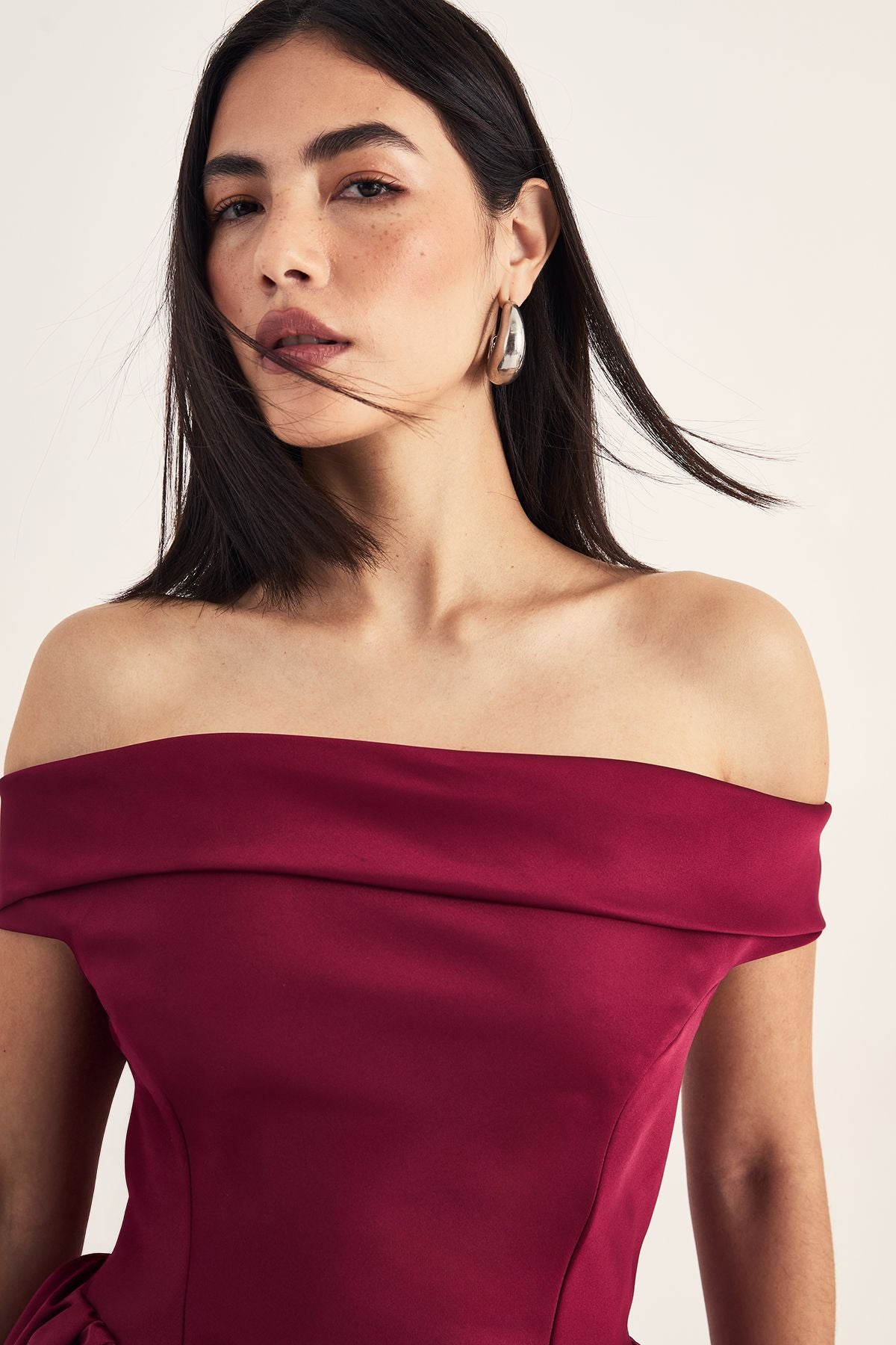 https://mediahub.prettylittlething.com/bgg27475_dark%20red_xl_2