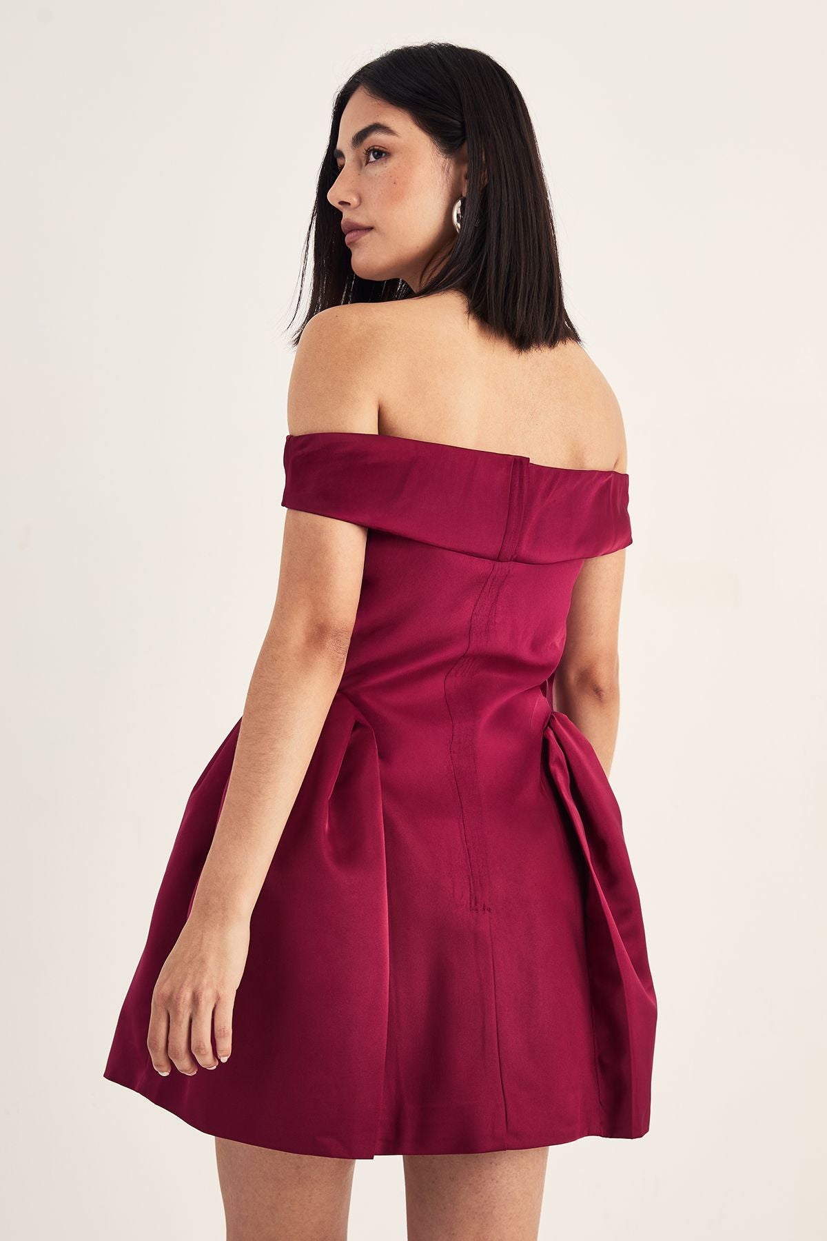 https://mediahub.prettylittlething.com/bgg27475_dark%20red_xl_3