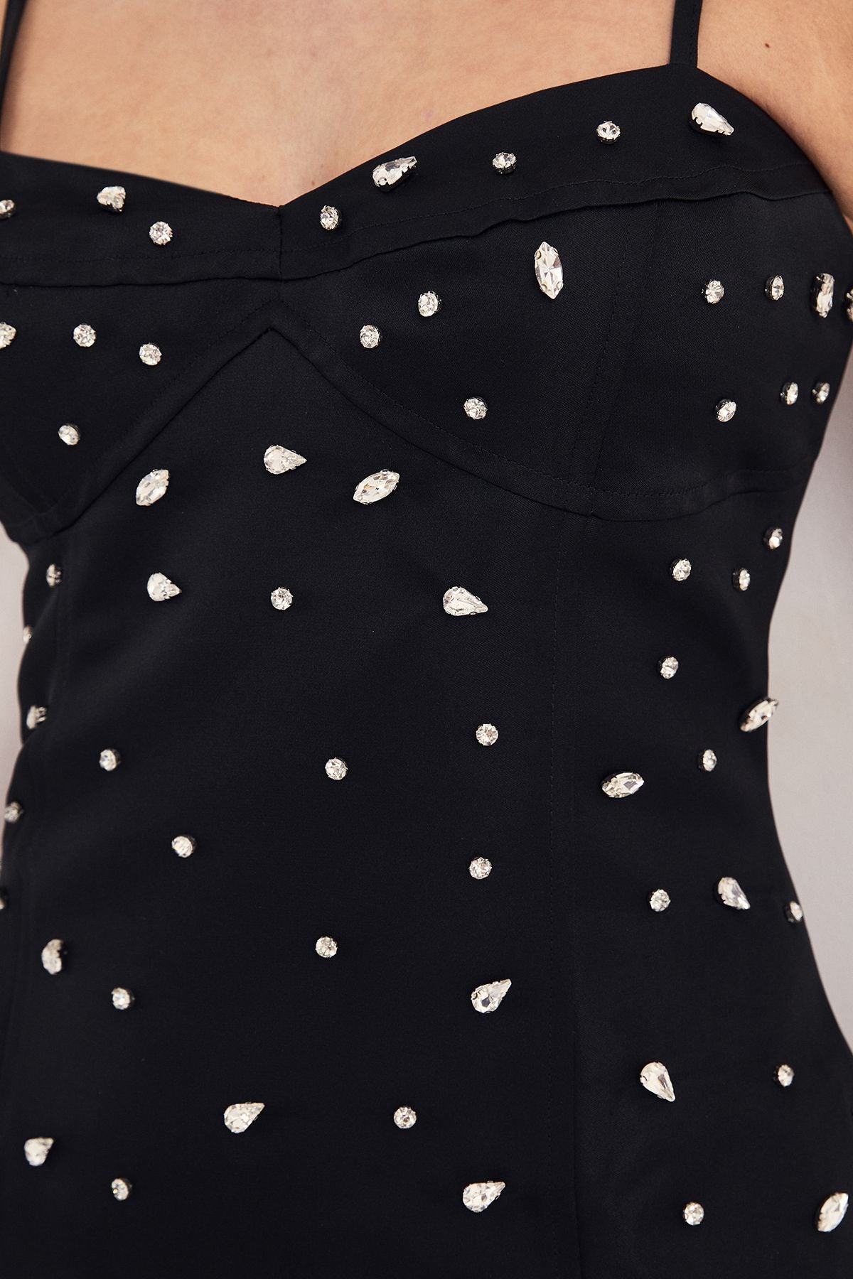 https://mediahub.prettylittlething.com/bgg27478_black_xl_2