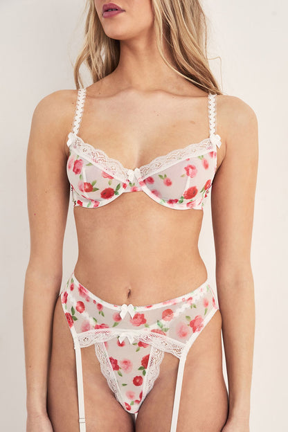 https://mediahub.prettylittlething.com/bgg27604_white_xl_1