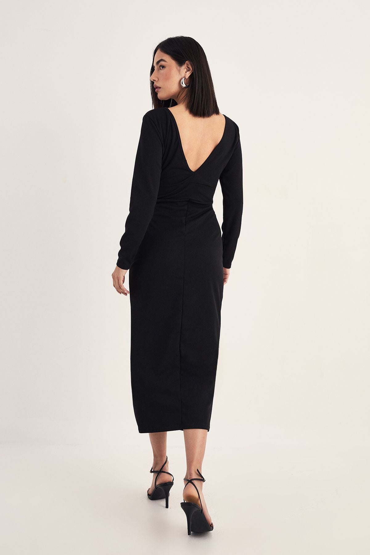 https://mediahub.prettylittlething.com/bgg27703_black_xl_3