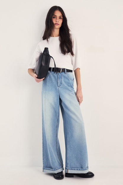 https://mediahub.prettylittlething.com/bgg27742_pale%20wash_xl