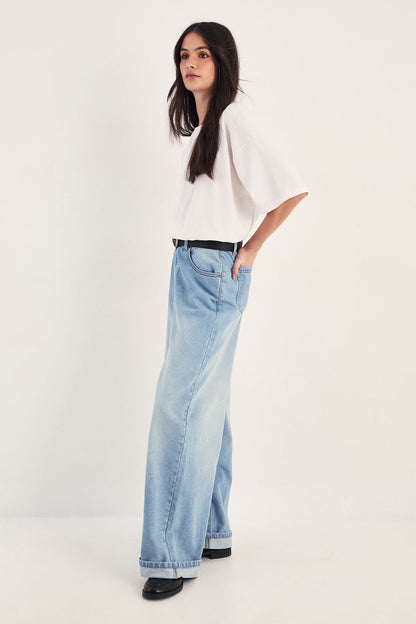 https://mediahub.prettylittlething.com/bgg27742_pale%20wash_xl_2