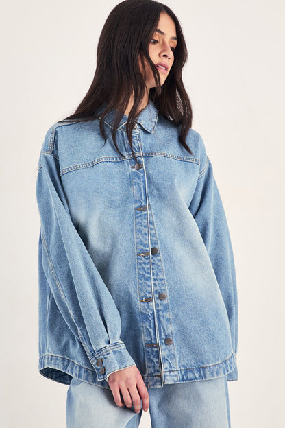 https://mediahub.prettylittlething.com/bgg27752_pale%20wash_xl
