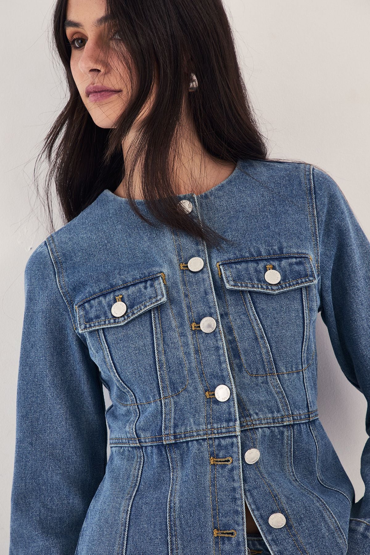 https://mediahub.prettylittlething.com/bgg27772_vintage%20wash_xl_4