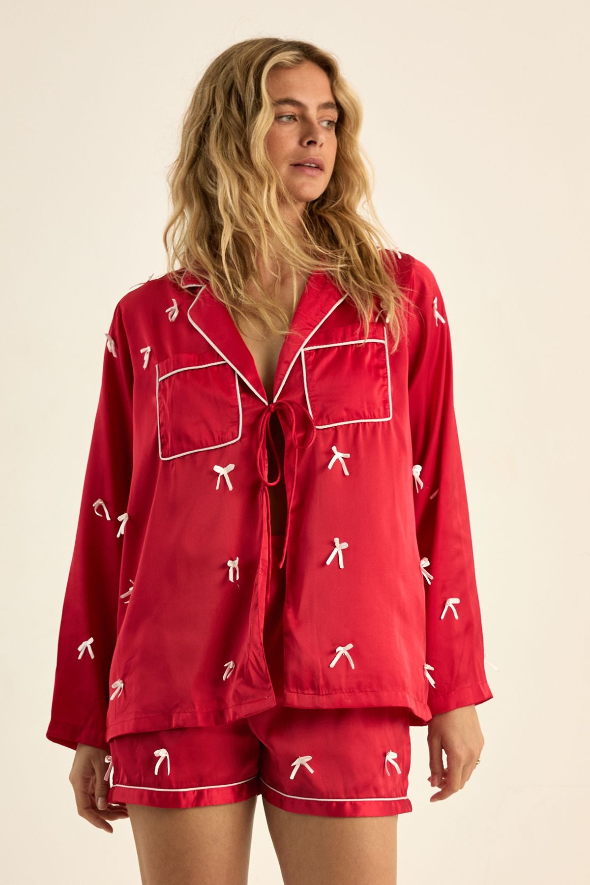 https://mediahub.prettylittlething.com/bgg27797_red_xl_1