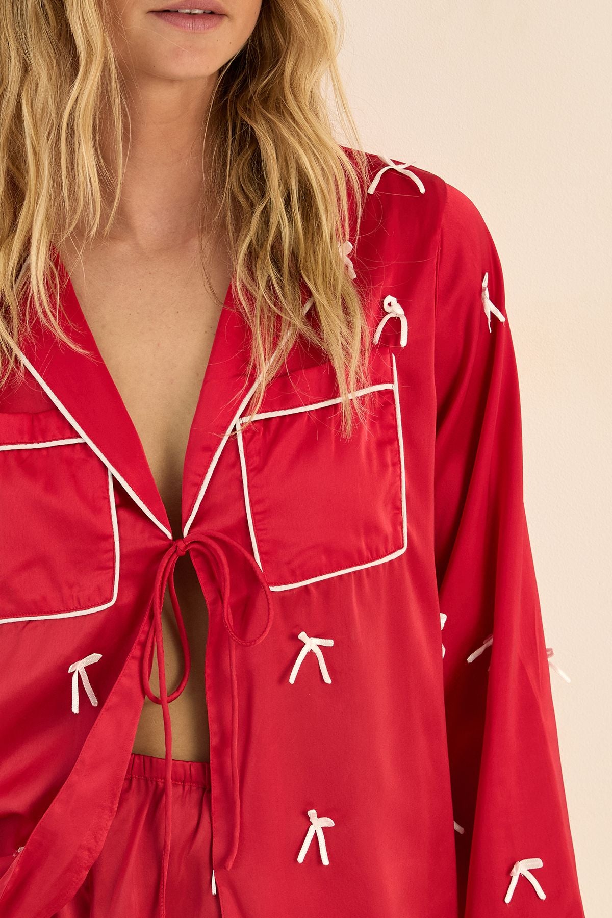 https://mediahub.prettylittlething.com/bgg27797_red_xl_4