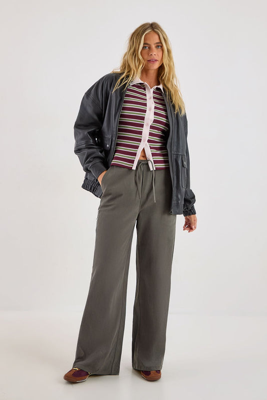 https://mediahub.prettylittlething.com/bgg27812_khaki_xl