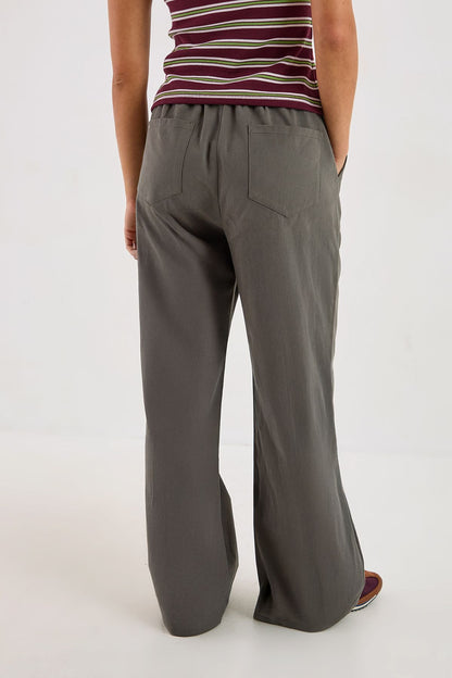 https://mediahub.prettylittlething.com/bgg27812_khaki_xl_3