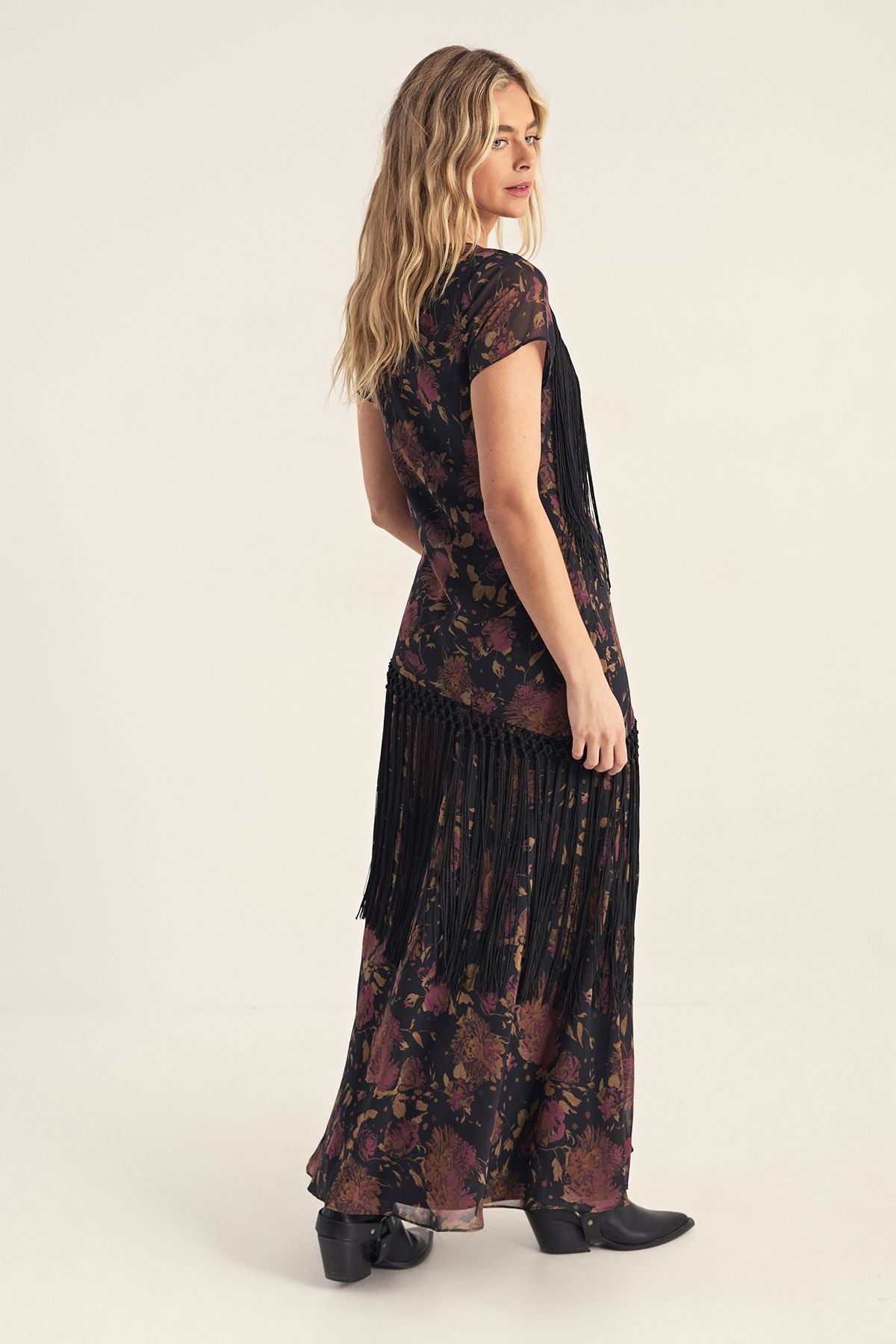 https://mediahub.prettylittlething.com/bgg27820_black_xl_3
