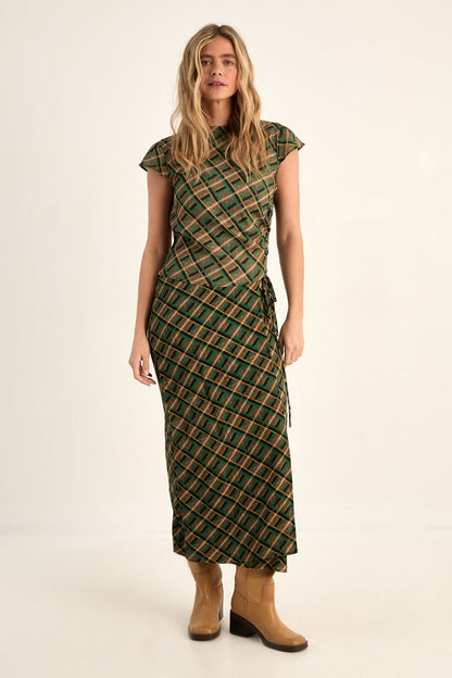 https://mediahub.prettylittlething.com/bgg27898_green_xl_1