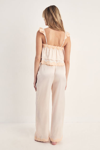https://mediahub.prettylittlething.com/bgg27926_champagne_xl_2