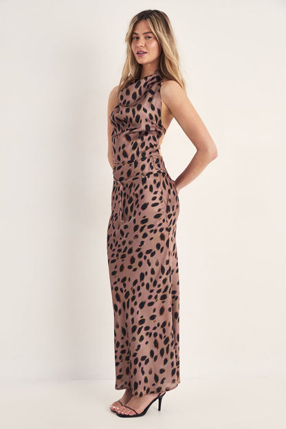 https://mediahub.prettylittlething.com/bgg28072_tan_xl_1