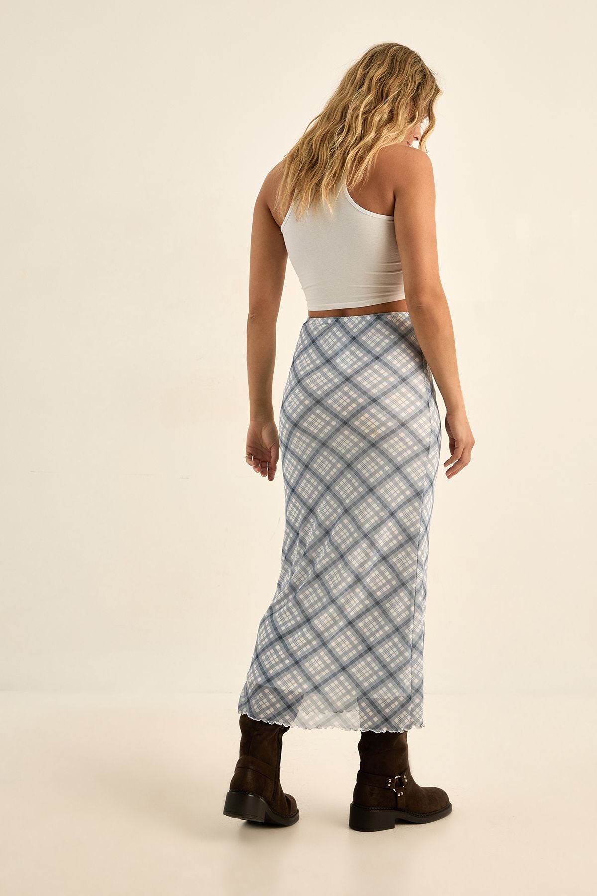 https://mediahub.prettylittlething.com/bgg28083_light%20blue_xl_2