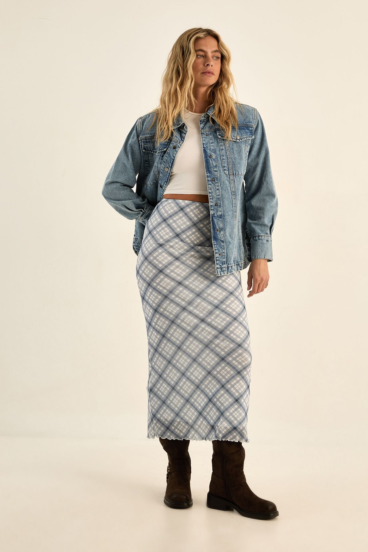 https://mediahub.prettylittlething.com/bgg28083_light%20blue_xl_3