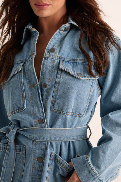 https://mediahub.prettylittlething.com/bgg28128_bleach%20wash_xl_2