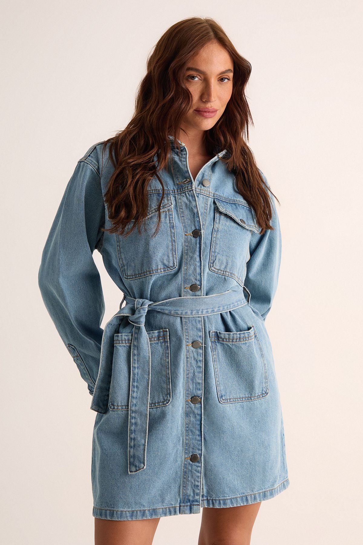 https://mediahub.prettylittlething.com/bgg28128_bleach%20wash_xl_3