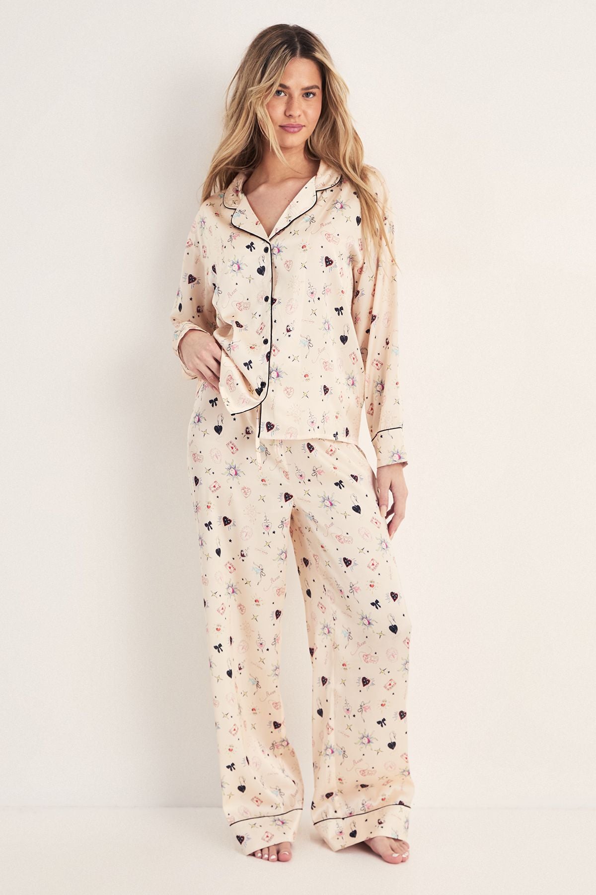 https://mediahub.prettylittlething.com/bgg28187_white_xl_1