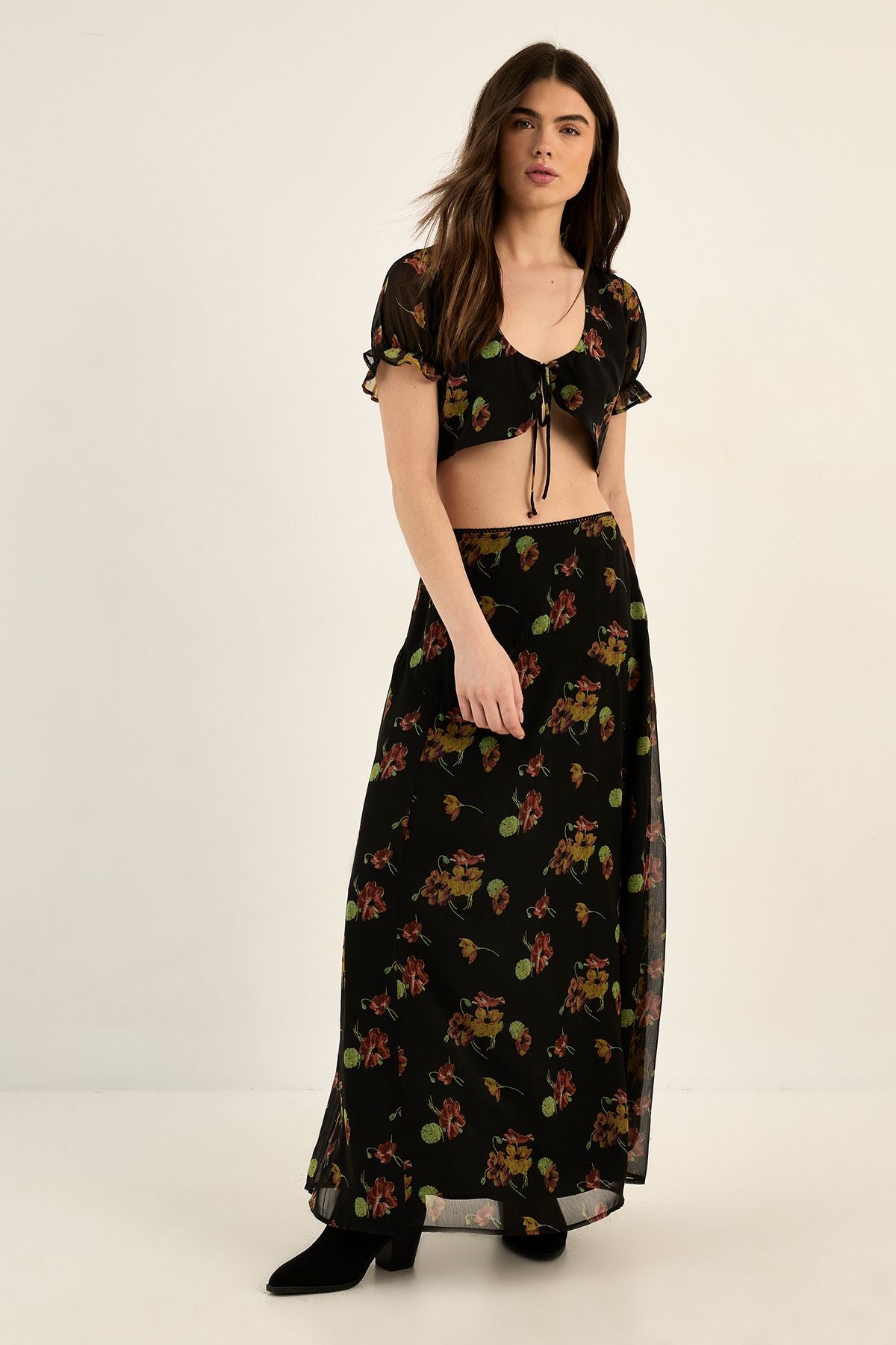 https://mediahub.prettylittlething.com/bgg28241_black_xl