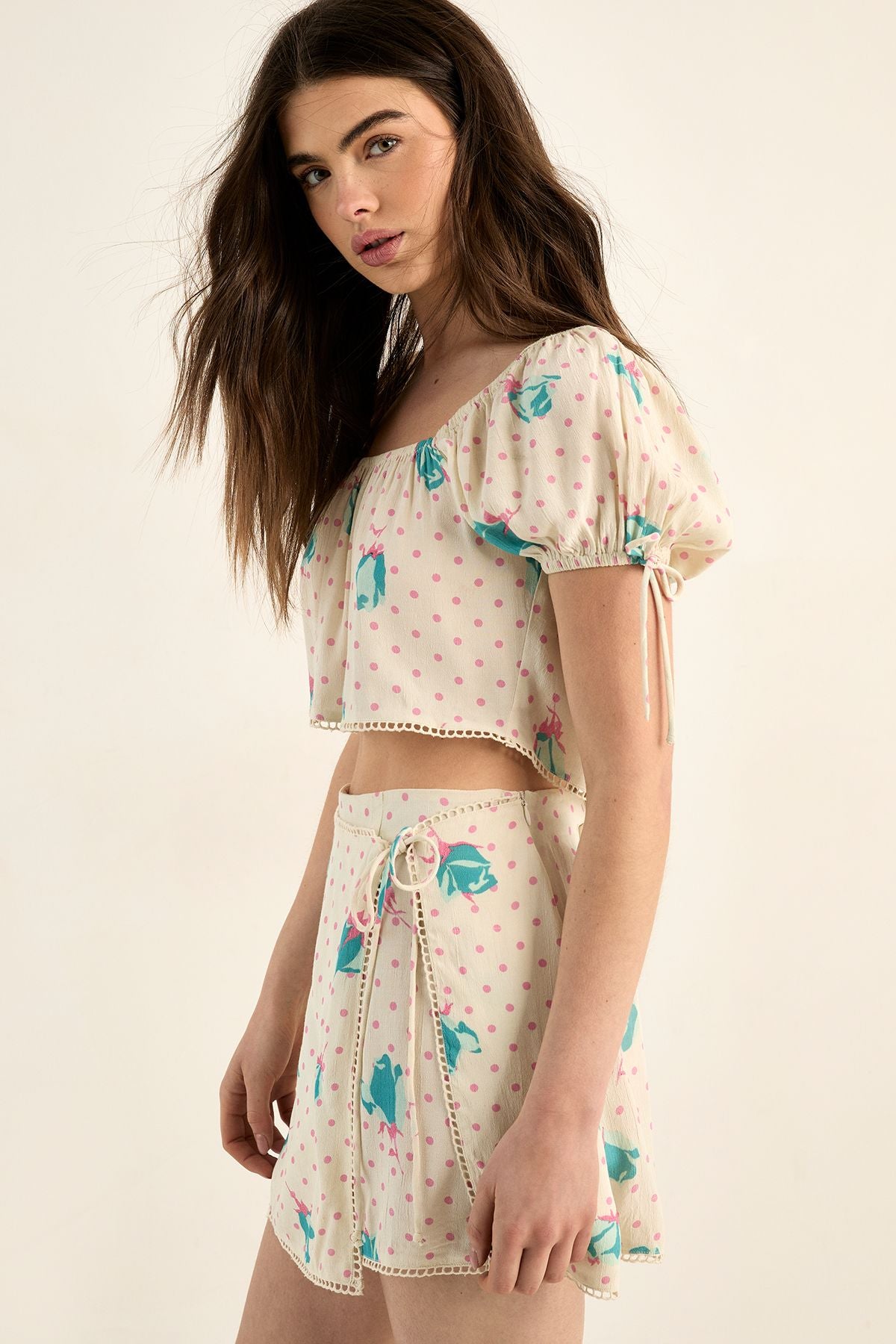 https://mediahub.prettylittlething.com/bgg28277_white_xl_3
